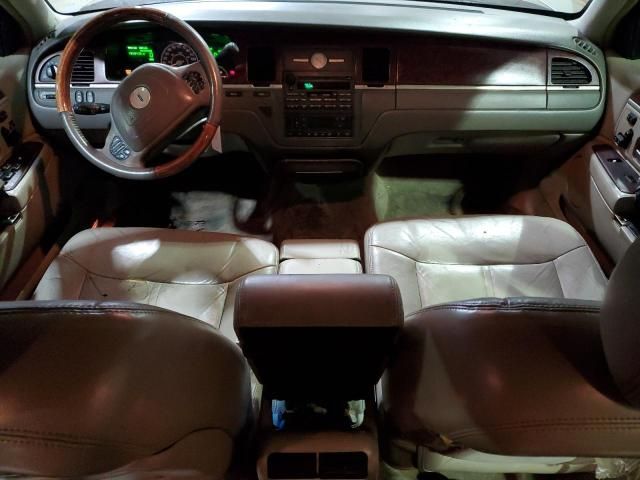 2003 Lincoln Town Car Cartier