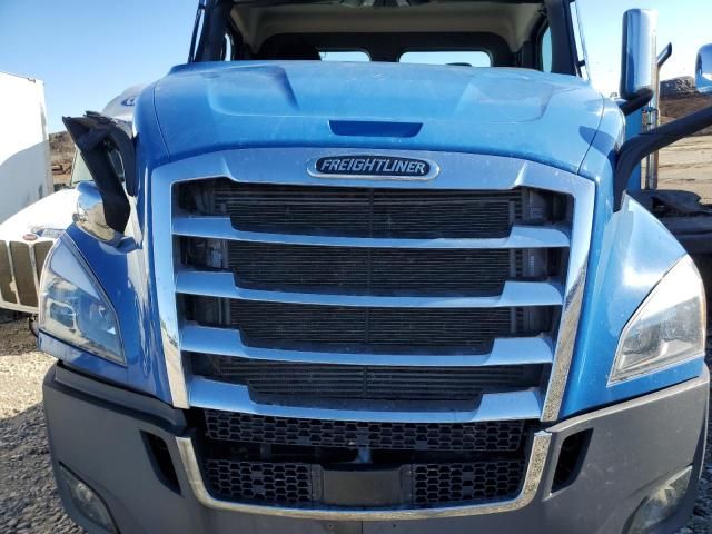 2023 Freightliner Cascadia 116