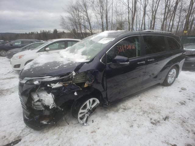 2023 Toyota Sienna Limited