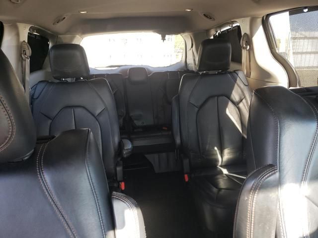 2017 Chrysler Pacifica Touring L Plus