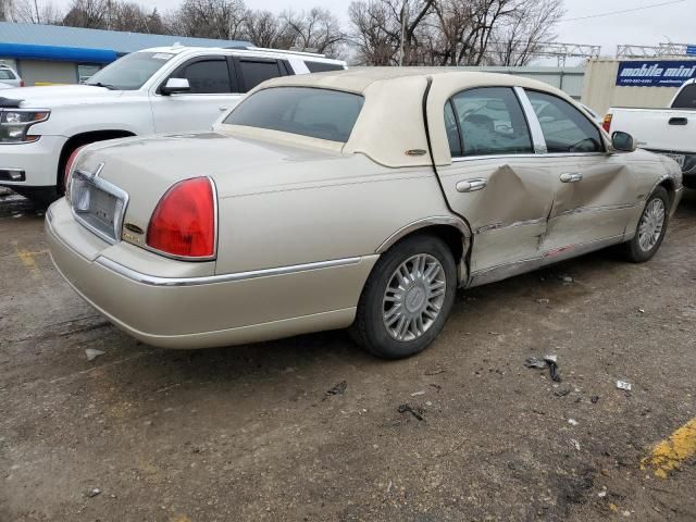 2008 Lincoln Town Car Signature Limited