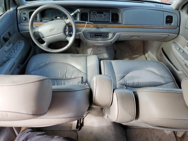 1996 Ford Crown Victoria LX