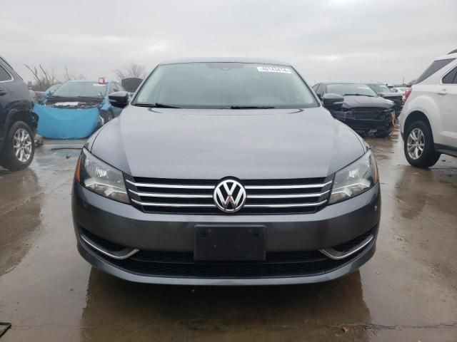 2014 Volkswagen Passat SE