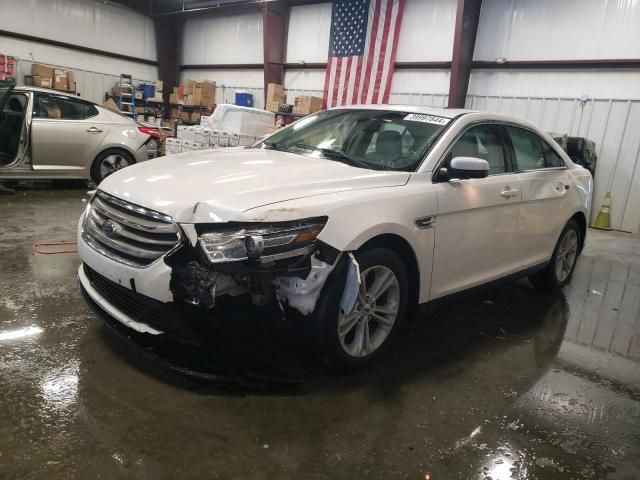 2016 Ford Taurus SEL