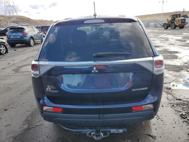 2014 Mitsubishi Outlander SE