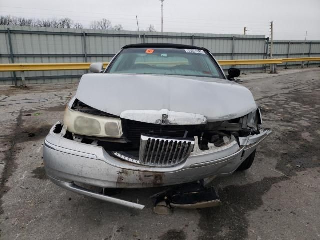 2001 Lincoln Town Car Cartier