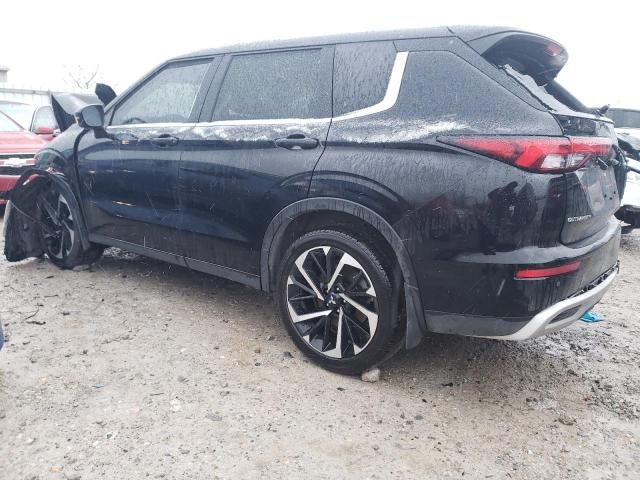 2022 Mitsubishi Outlander SE