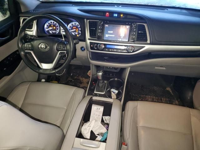 2018 Toyota Highlander SE