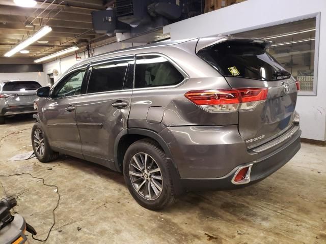 2019 Toyota Highlander SE