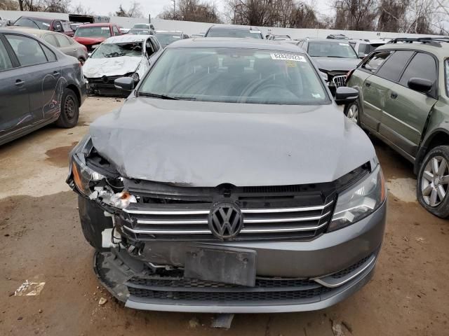 2014 Volkswagen Passat SE