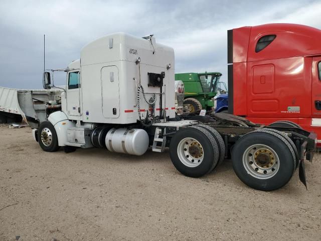 2014 Peterbilt 384