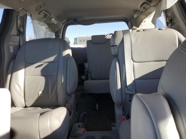 2017 Toyota Sienna XLE