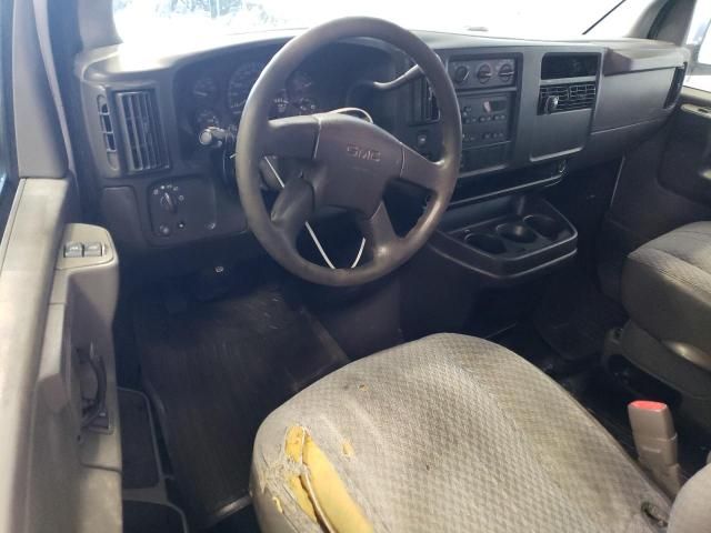 2004 GMC Savana G2500