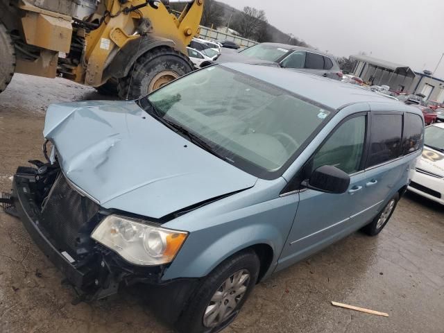 2009 Chrysler Town & Country LX