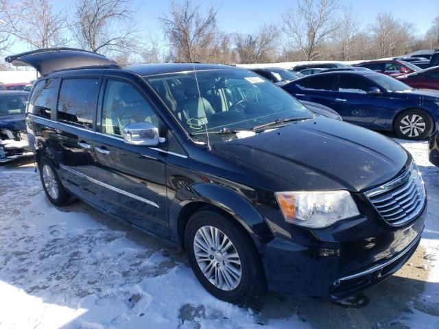 2015 Chrysler Town & Country Touring L