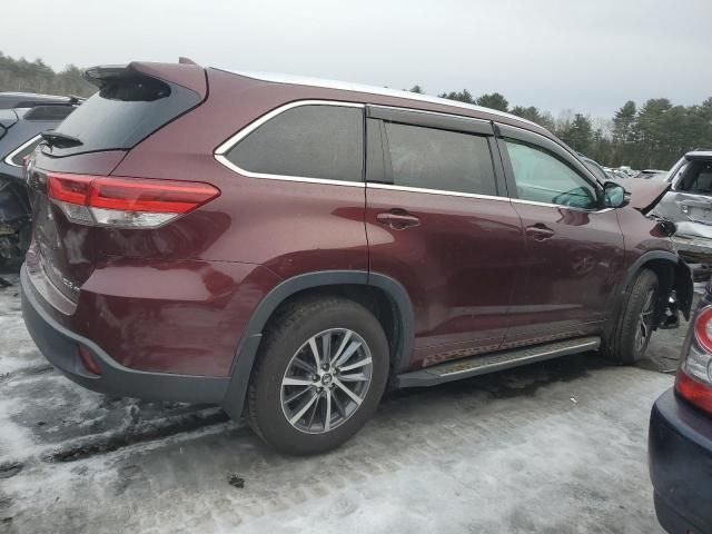 2017 Toyota Highlander SE