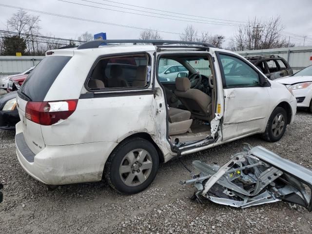 2004 Toyota Sienna CE