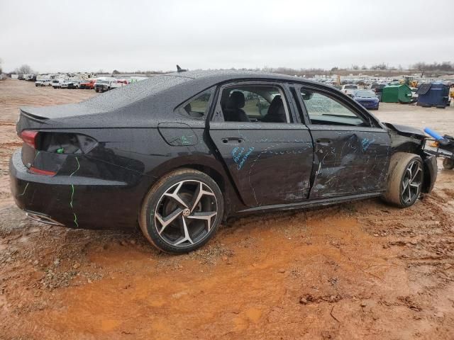 2020 Volkswagen Passat R-Line