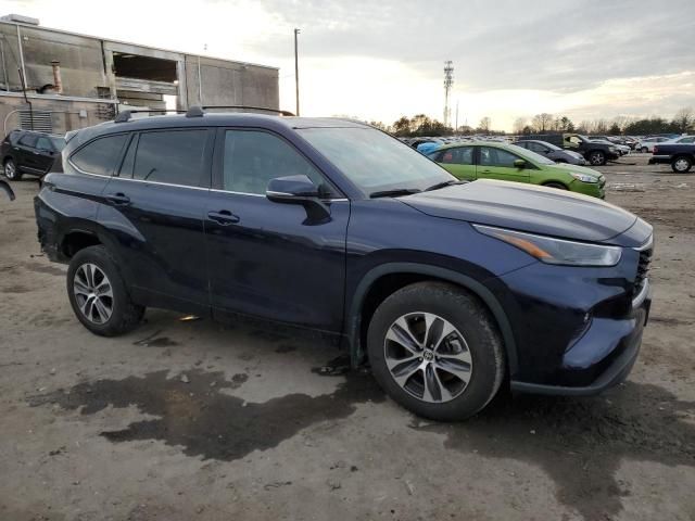 2022 Toyota Highlander XLE