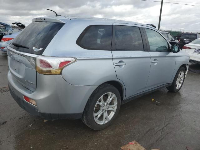 2014 Mitsubishi Outlander SE