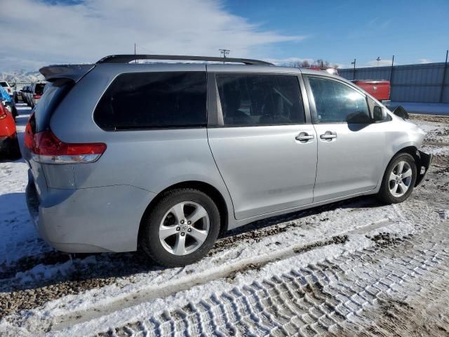 2011 Toyota Sienna LE