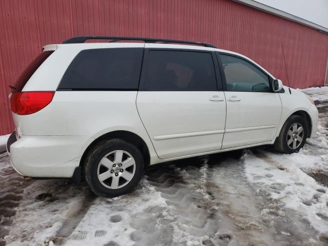 2010 Toyota Sienna CE