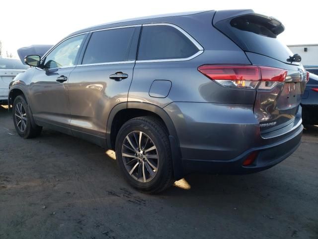 2019 Toyota Highlander SE