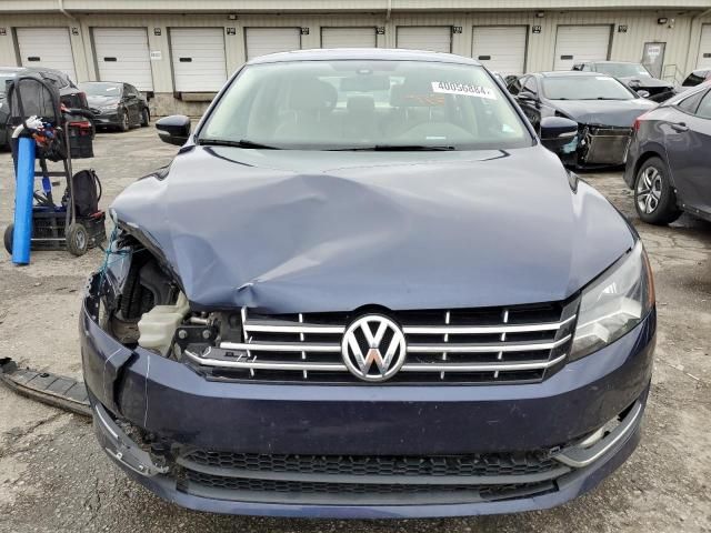 2014 Volkswagen Passat SEL