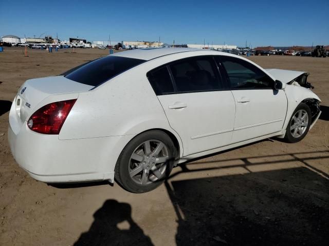 2004 Nissan Maxima SE