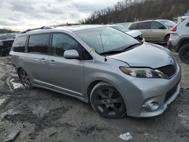 2014 Toyota Sienna Sport