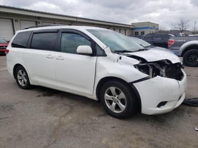 2012 Toyota Sienna LE