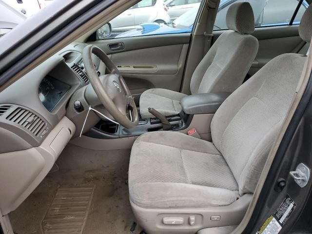 2004 Toyota Camry LE