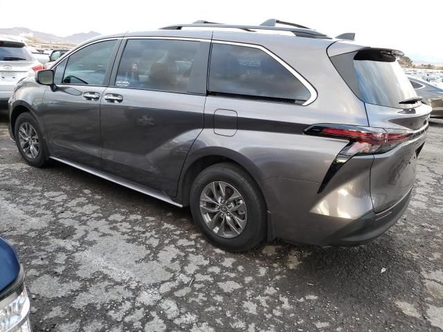 2023 Toyota Sienna XLE