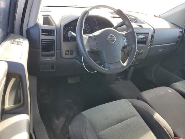 2004 Nissan Titan XE