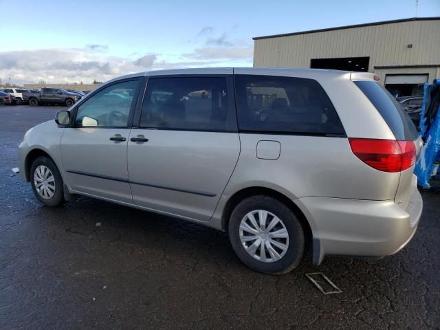 2004 Toyota Sienna CE