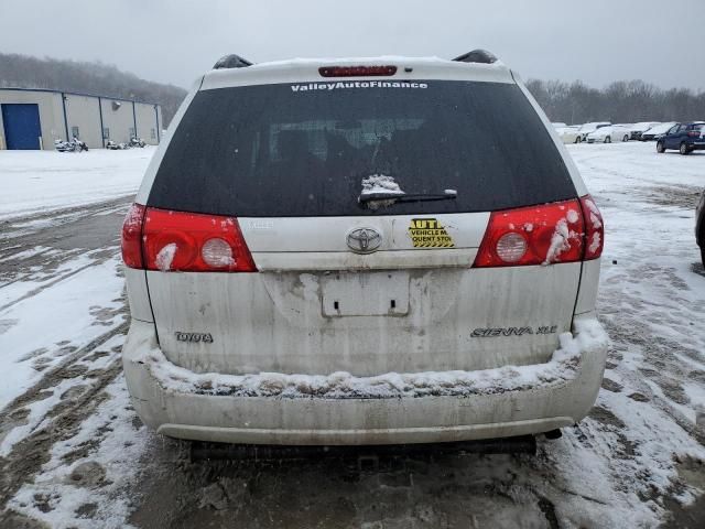 2008 Toyota Sienna XLE