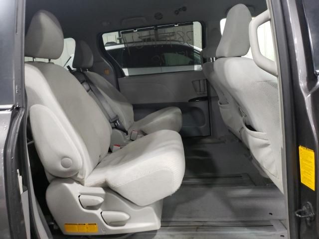 2012 Toyota Sienna LE