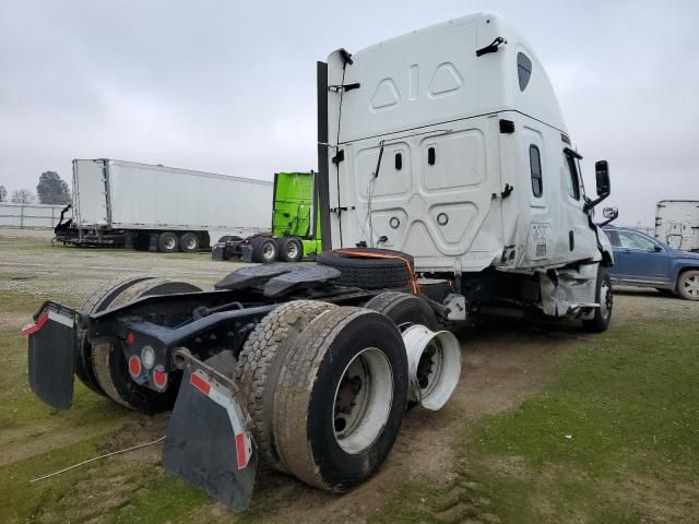 2023 Freightliner Cascadia 126