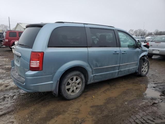 2010 Chrysler Town & Country Touring