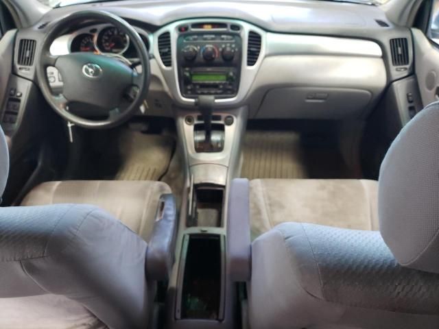 2004 Toyota Highlander Base