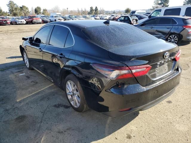 2022 Toyota Camry LE