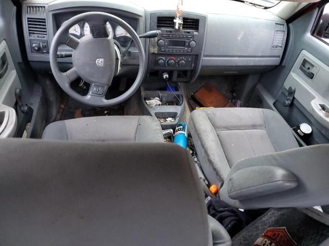 2005 Dodge Dakota Quattro