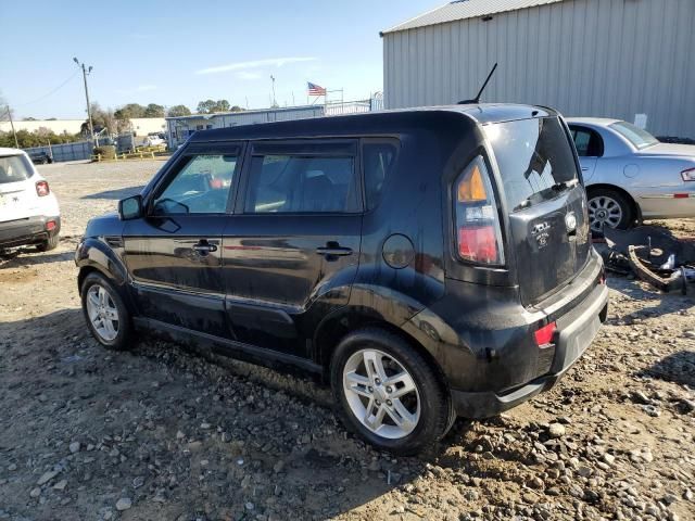 2011 KIA Soul +