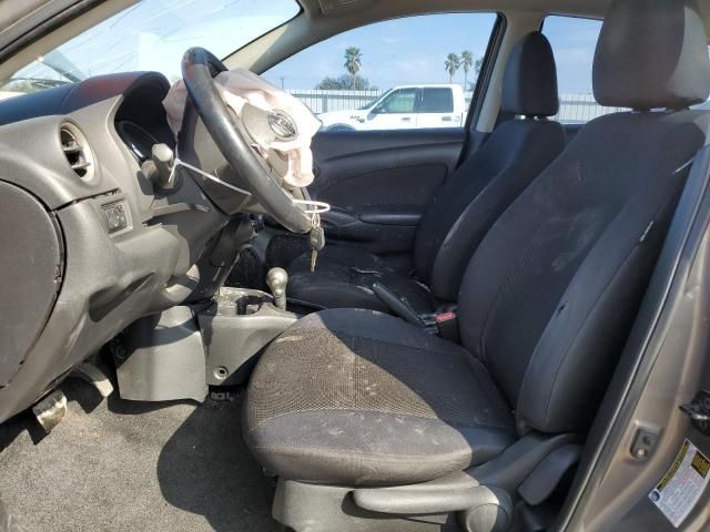 2013 Nissan Versa S