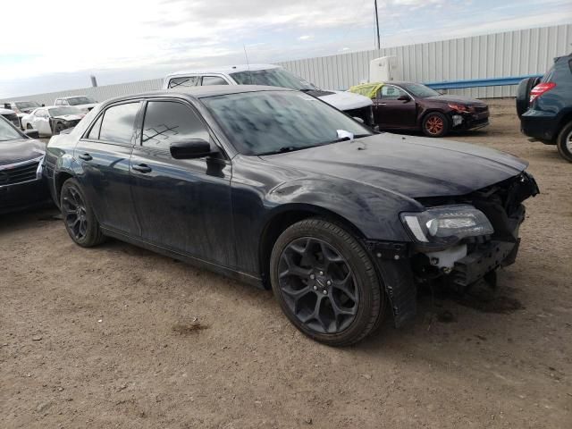 2019 Chrysler 300 Touring