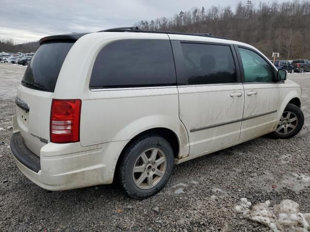 2010 Chrysler Town & Country Touring