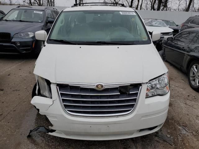 2008 Chrysler Town & Country Touring