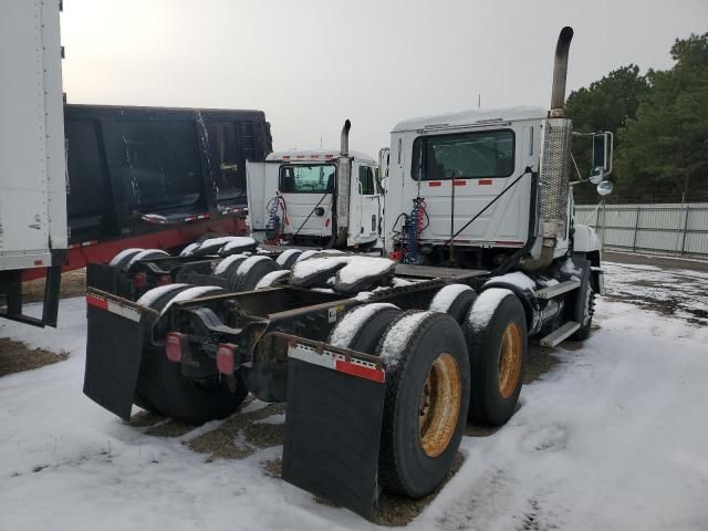 2002 Mack 600 CH600