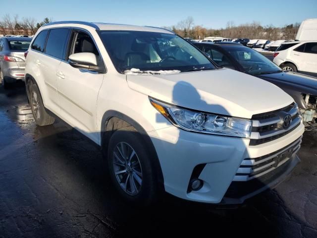 2019 Toyota Highlander SE