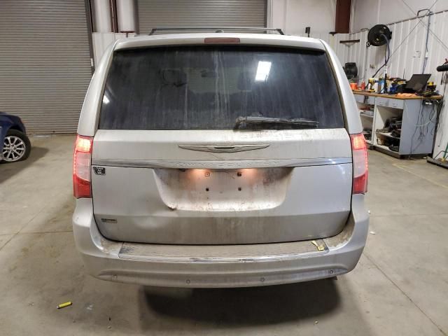 2011 Chrysler Town & Country Touring L